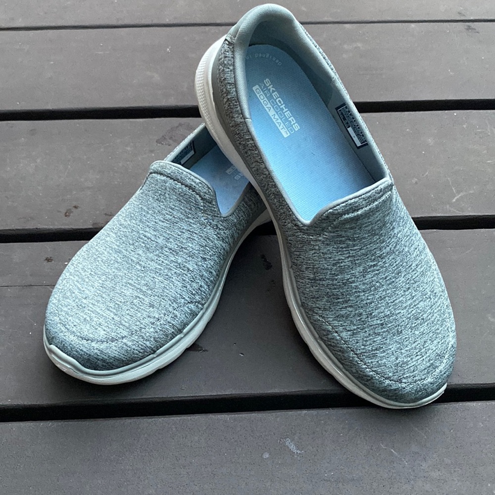 Skechers Air Cooled Goga Mat Gray Hyper Pillars Shoes Women 8 M Gently Worn >5x